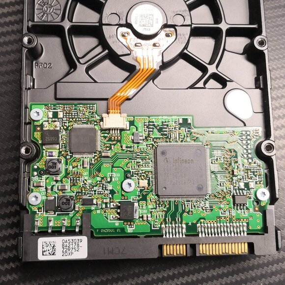 80GB Hitachi Deskstar 7200RPM 3.5" SATAIII HDD Hard Drive. TESTED. WORKS! - Picture 2 of 6